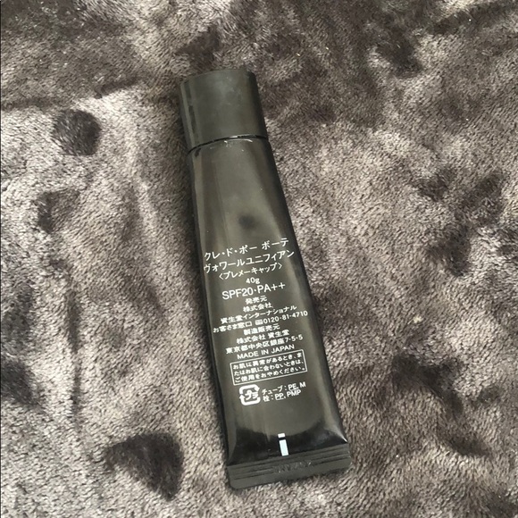 Cle De Peau Makeup Cle De Peau Silky Voile Unifiant 4 Left Poshmark